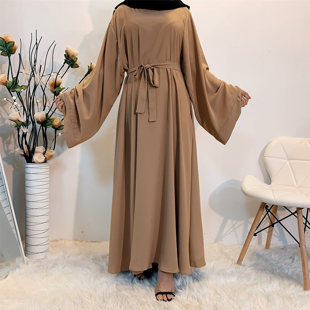 Wide sleeve abaya