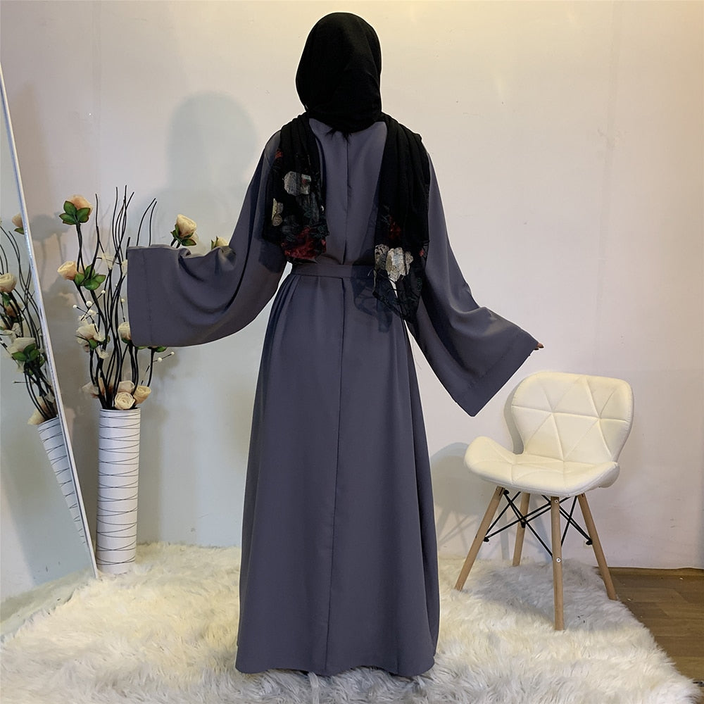 Wide sleeve abaya