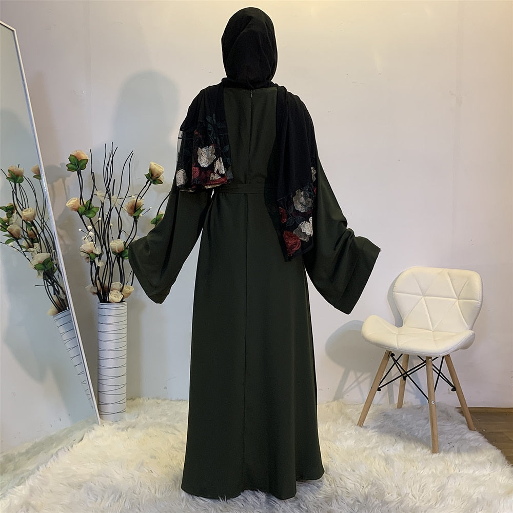 Wide sleeve abaya